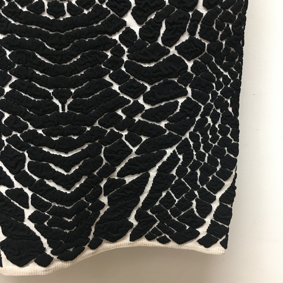 RVN Black White Jacquard BodyCon Knit Dress - Picture 7 of 9